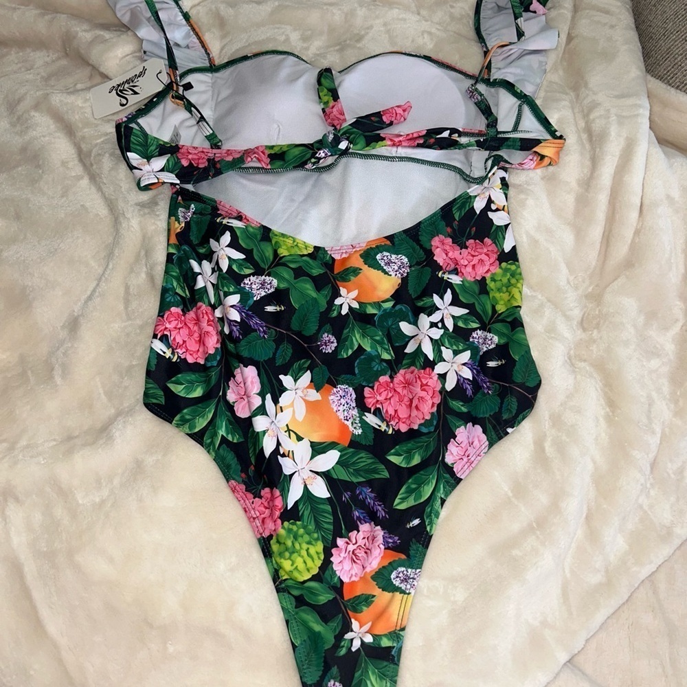 NWT Women One piece Swimsuit ruffle bathing suit with tummy control - Picture 7 of 10
